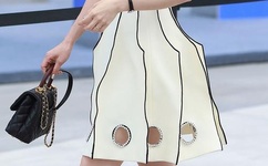 白老妇儿啥意思